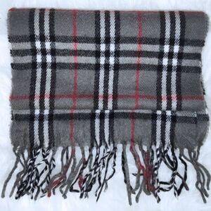 Burberry 90s vintage lambswool plaid tartan scarf 57" EUC -- a classic!